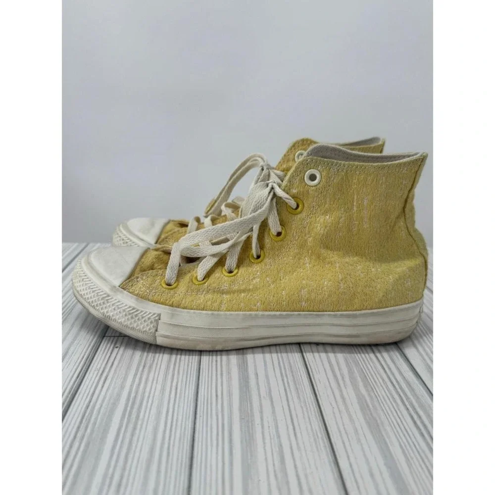 Converse Chuck Taylor All Star Women's 7 Yellow High-Top Shoes Lace Up Sneaker‎